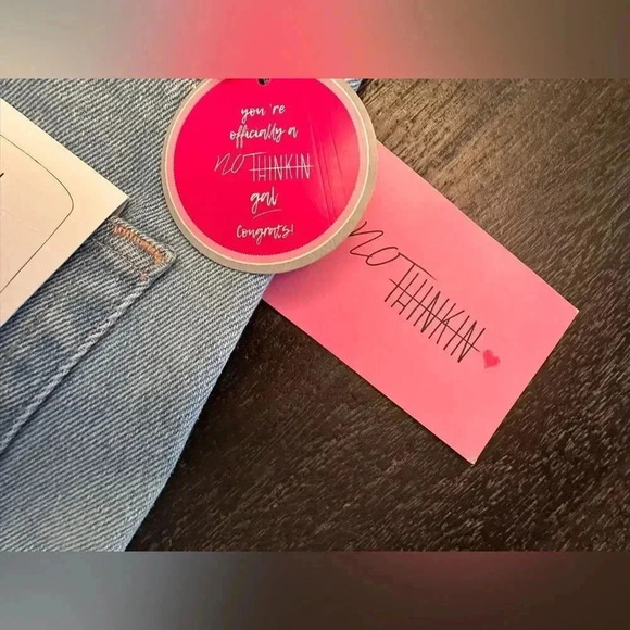 Light Blue Jeans Bermuda Shorts Distressed High Waisted Size M /28 - Picture 9 of 13